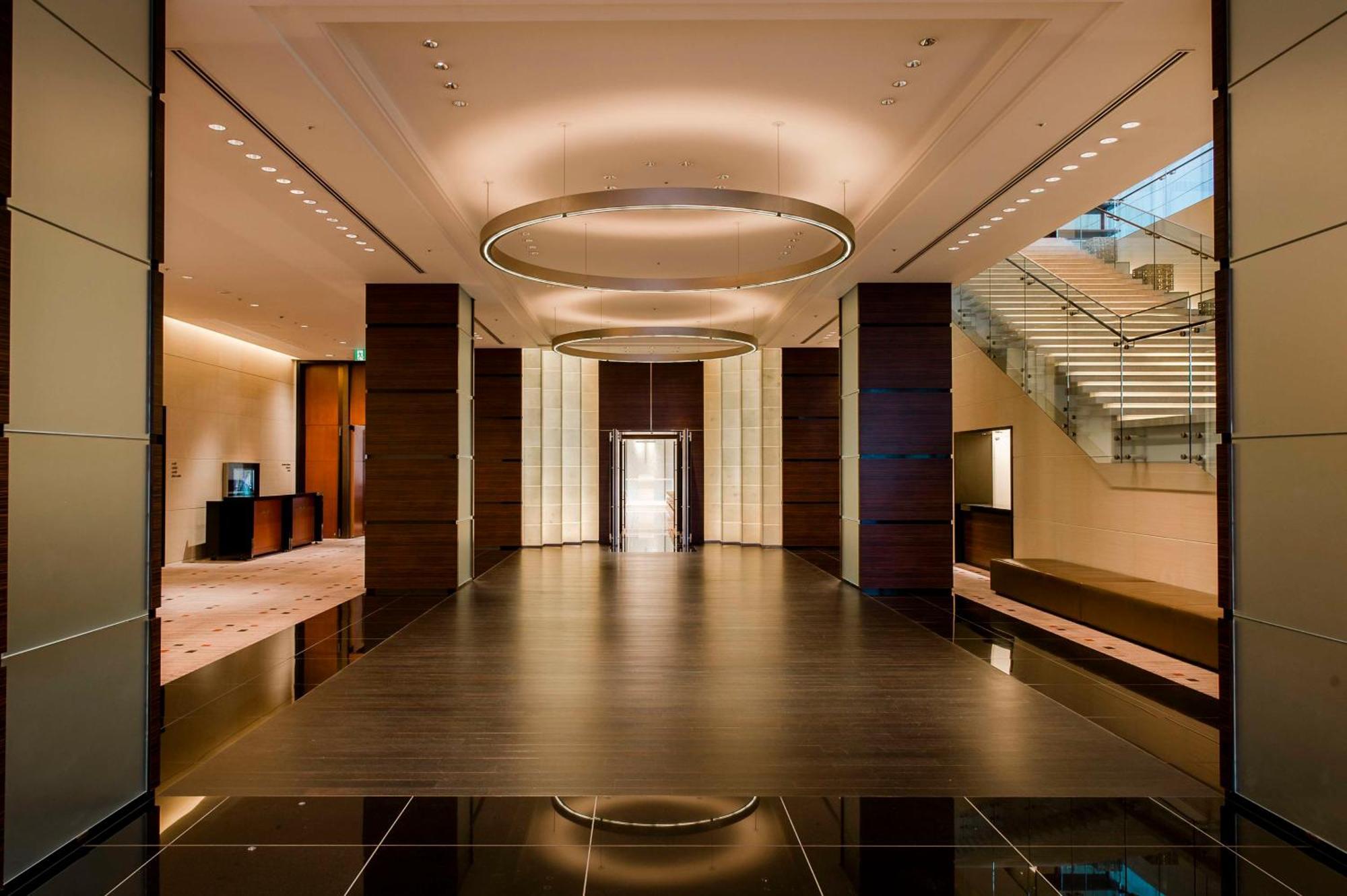 Conrad Tokyo Hotell Eksteriør bilde